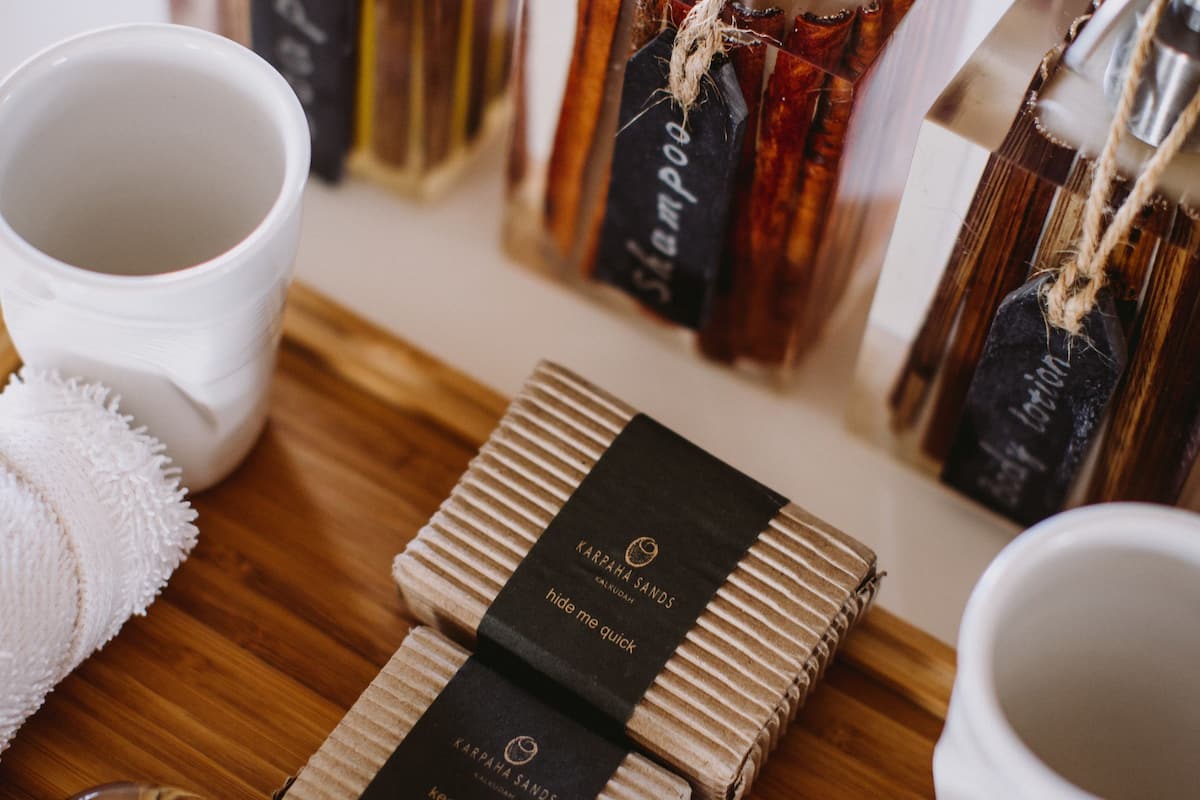 separate bathtub and shower, deep-soaking bathtub