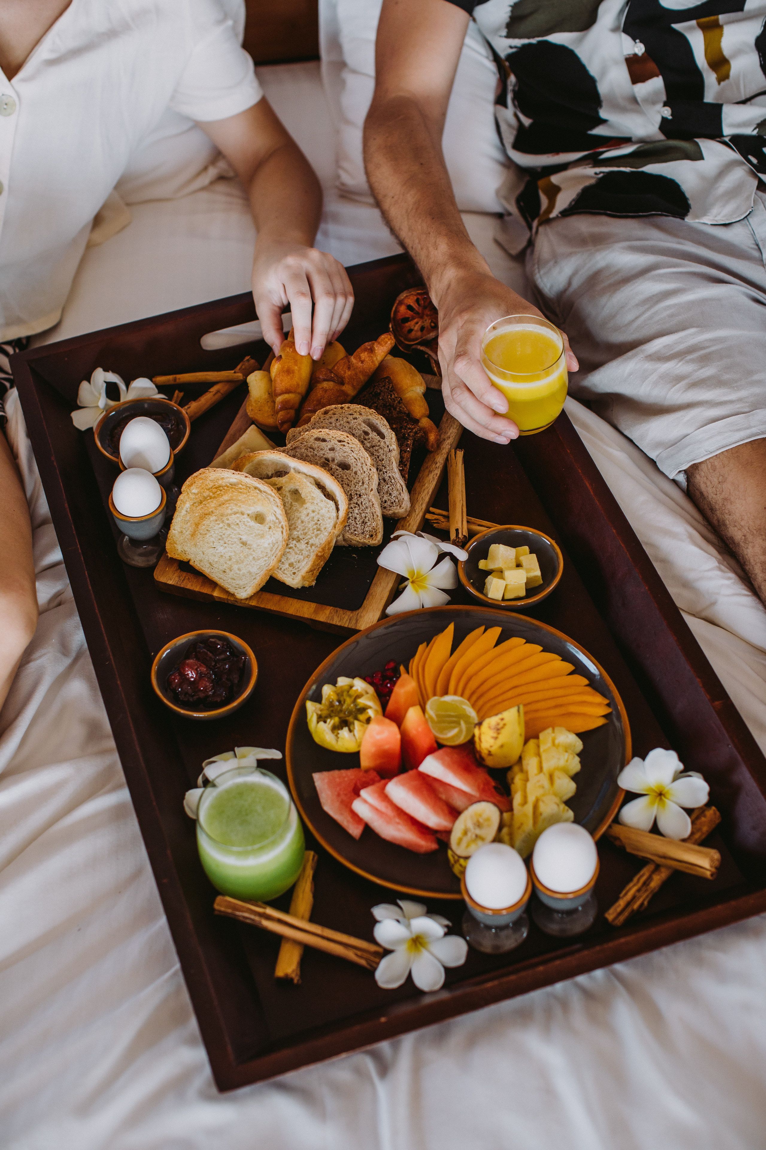 daily english breakfast (usd 25 per person)