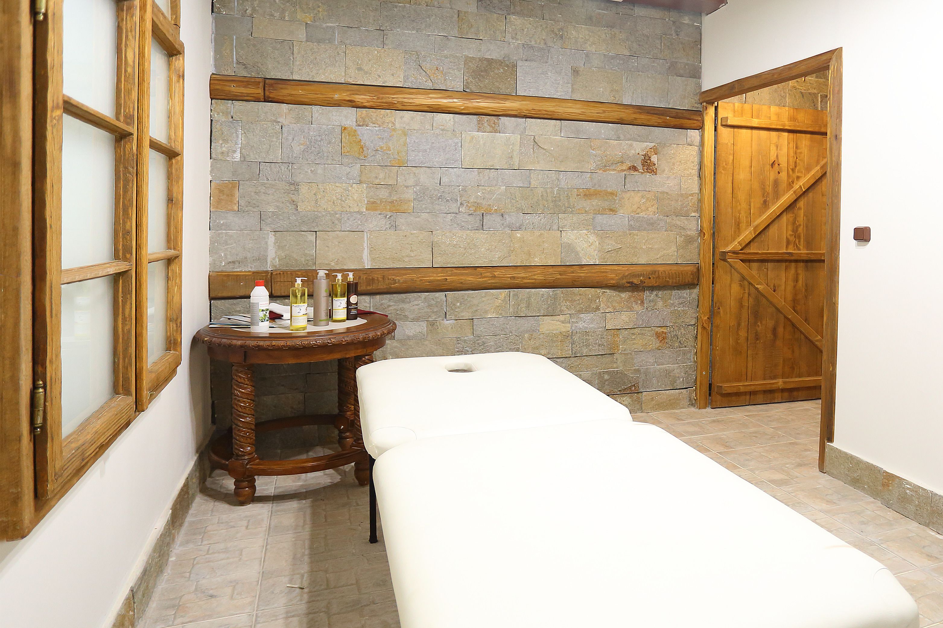 couples treatment room(s), steam room, body treatments, massages