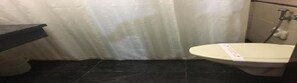 Chambre Exécutive Double ou avec lits jumeaux, non-fumeur, salle de bains privée | Salle de bain
