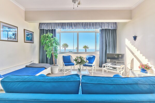 Internet por cable gratuito y ropa de cama