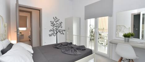 Apartment, 3 Bedrooms | 3 bedrooms, in-room safe, iron/ironing board, free cribs/infant beds