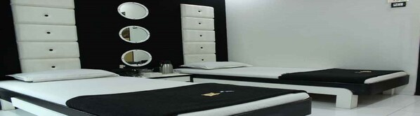 Desk, rollaway beds