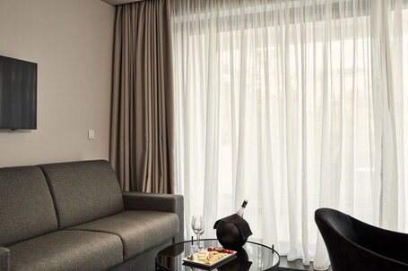 Azur Hotel - Image 60