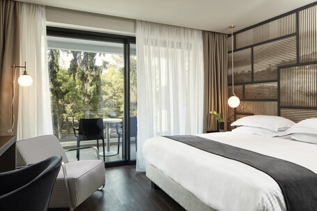 Azur Hotel - Image 17