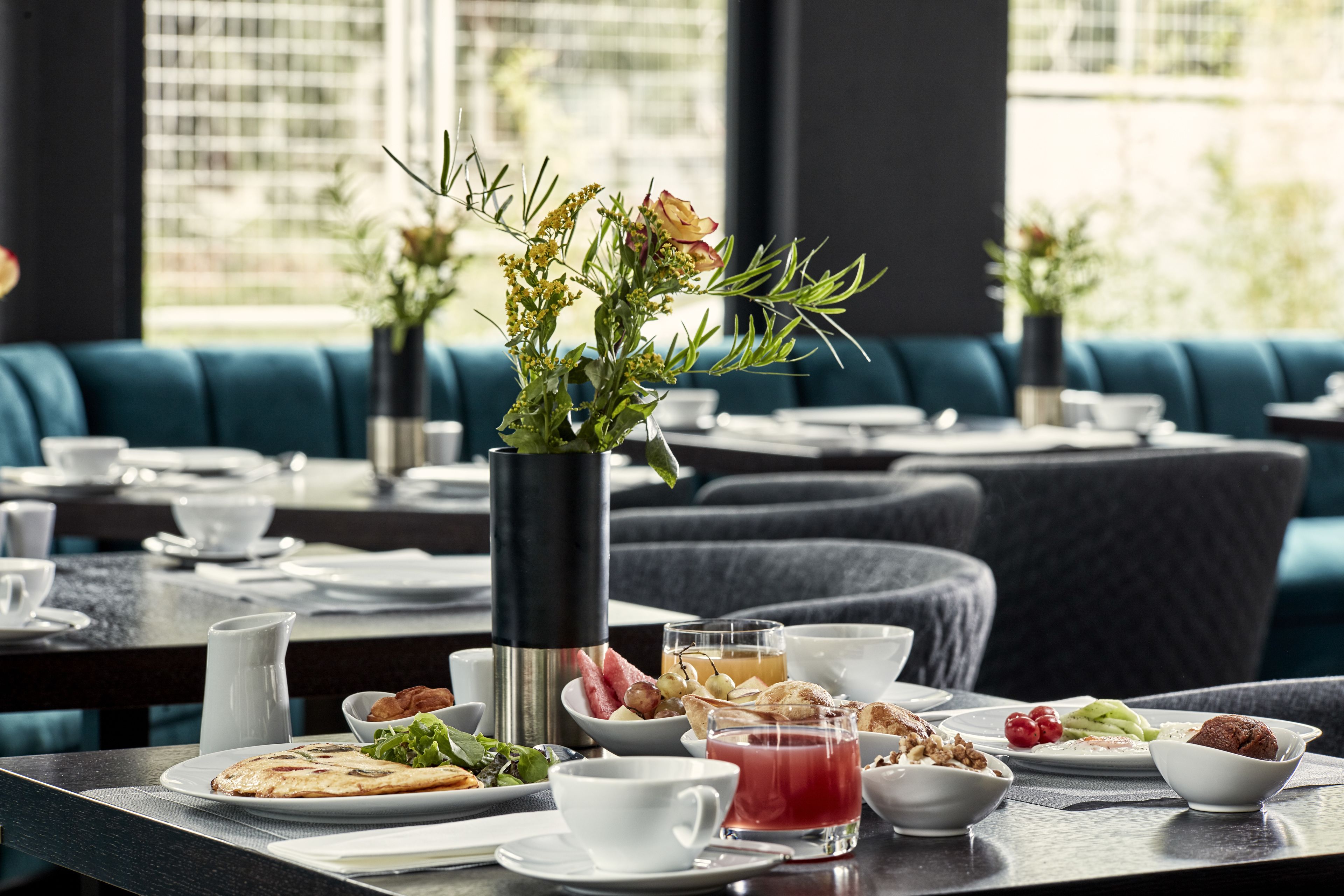 Desayuno completo gratuito y diario