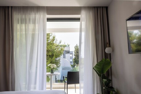 Azur Hotel - Image 63
