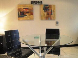 In-room dining - The Icon Studio (Cape Town)
