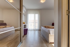 Estúdio standard, 1 cama de casal e sofá-cama | Roupas de cama premium, cofres nos quartos, escrivaninha