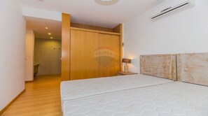 2 bedrooms, free WiFi, bed sheets, wheelchair access