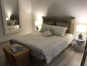 Trang trí khác biệt, trang bị nội thất với thiết kế riêng biệt