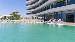 Indoor pool, 2 outdoor pools, open 10:00 AM to 10:00 PM, free cabanas - Aqua Mount Hotel Thermal Spa Hot Spring (Kusadasi)