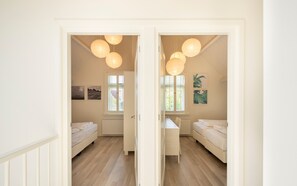 3 makuuhuonetta, silitysrauta/-lauta, internet, vuodevaatteet