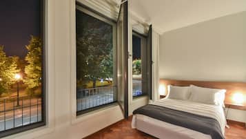 华丽双人房, 花园景观 | 1 多间卧室、迷你吧、办公桌、隔音