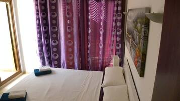 2 Schlafzimmer, BĂŒgeleisen/BĂŒgelbrett, Reisekinderbett, kostenloses WLAN