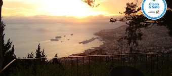 Spacious apartment, Splendid sea and mountain view