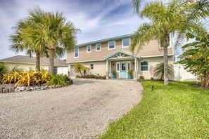 Exterior - '🏖️Private Pool Home Near Beach, Perfect for Monthly Stays |4717S🌊 (New Smyrna Beach)