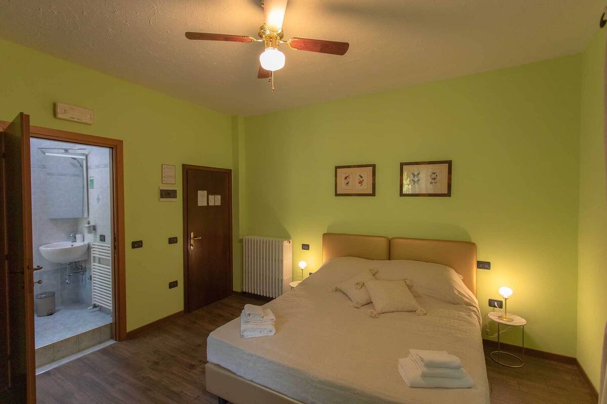 Minibar, draps fournis