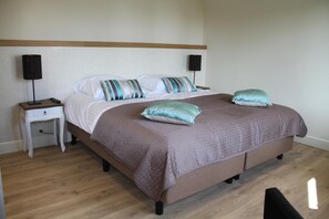 Premium bedding, minibar, in-room safe, individually furnished - Amylia (De Haan)