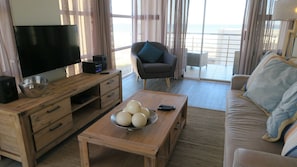 Living room - The Waves 206 (Cape Town)