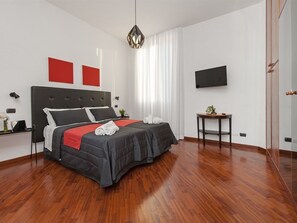1 bedroom, in-room safe, desk, iron/ironing board - B&B Retro Rooms Termini (Rome)