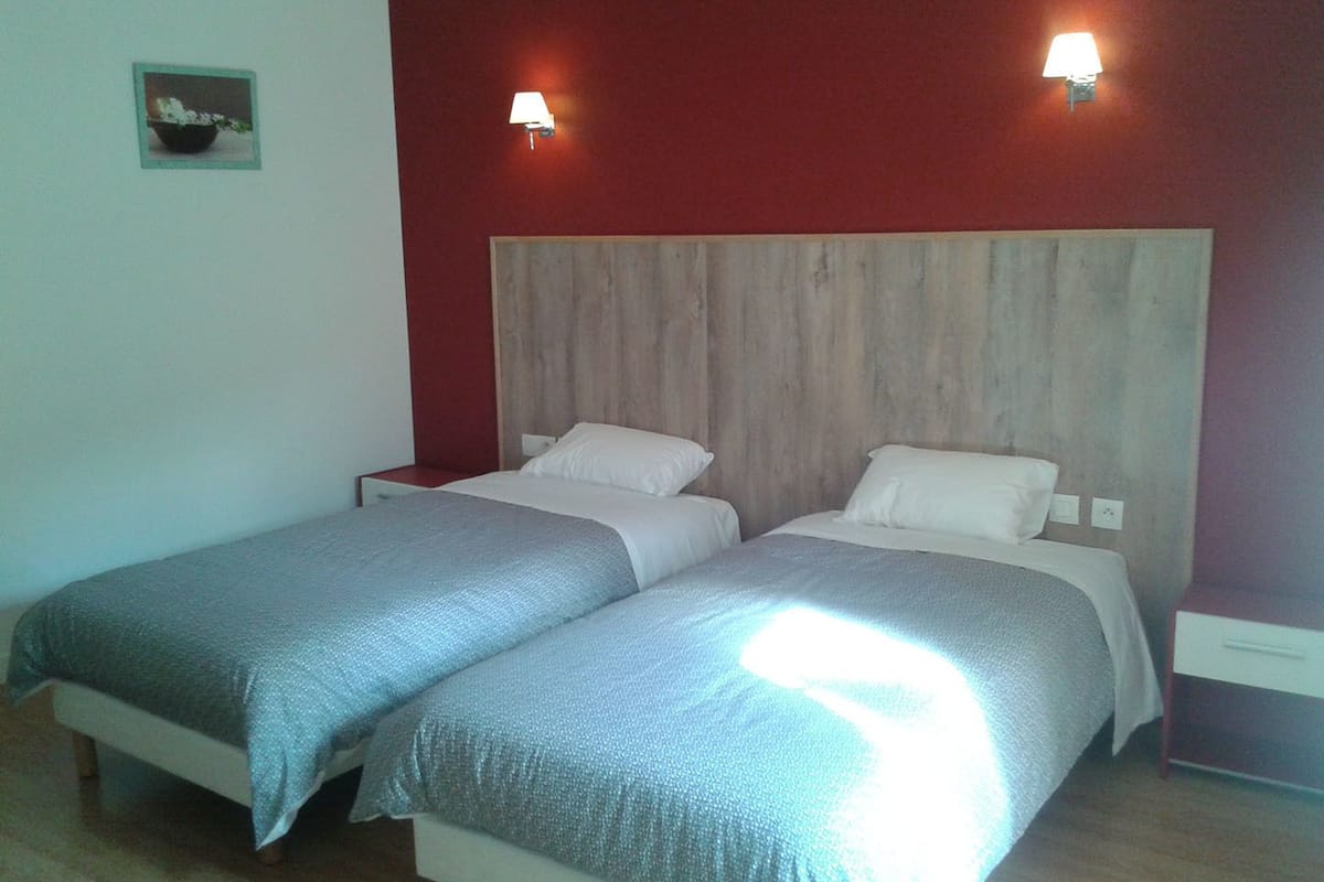 twin room | desk, soundproofing, iron/ironing board, free wifi