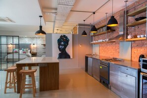 Studio, 1 Bedroom | Private kitchen - Buitenkloof Studio (Cape Town)