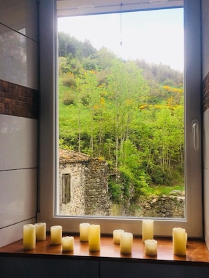 Studio, Ensuite, Mountain View (Kig size) | Bathroom