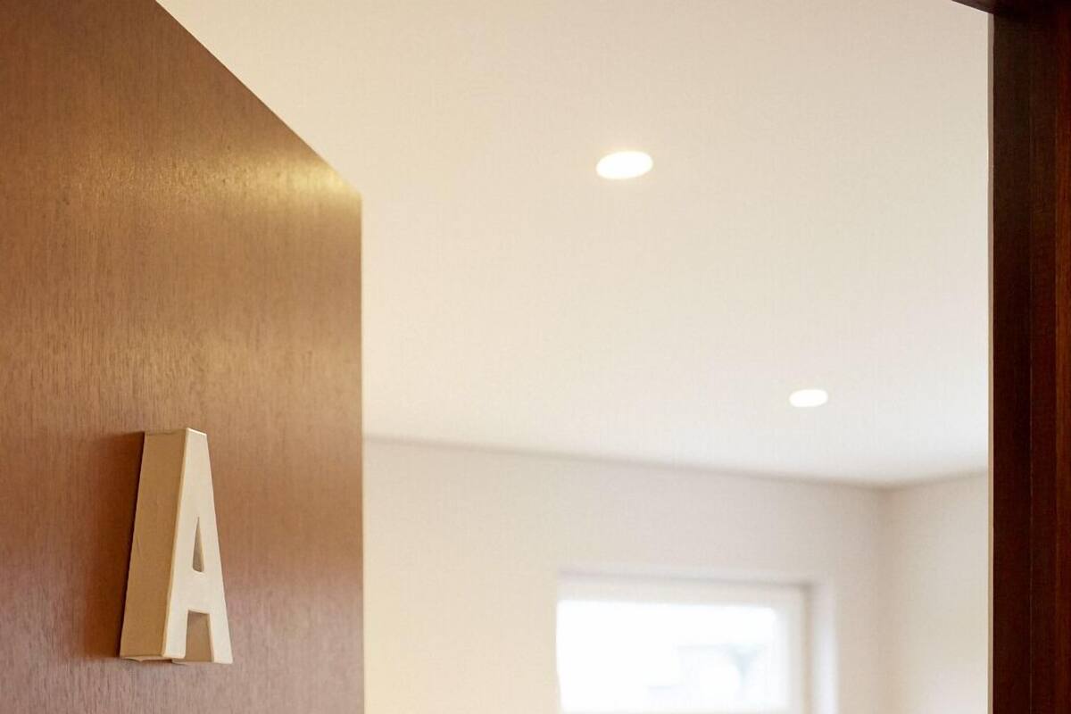Apartamento luxo | Sala de estar | TV de tela plana