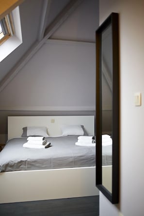 Deluxe appartement | Select Comfort-bedden, een minibar, individueel gedecoreerd