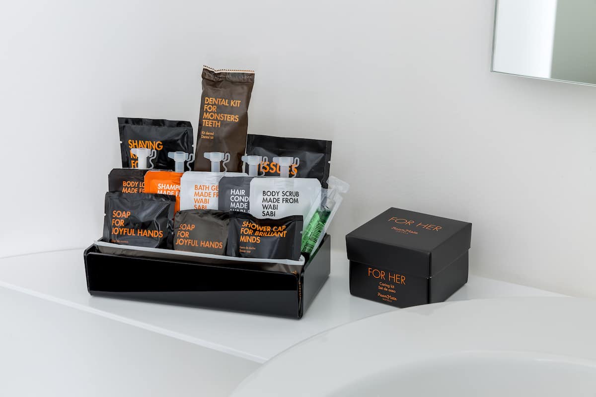 duplex | bathroom amenities | eco-friendly toiletries, hair dryer, bidet, towels