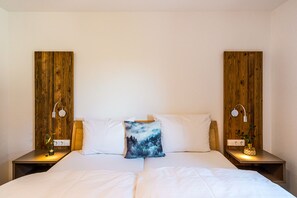 Minibar, in-room safe, iron/ironing board, cribs/infant beds - Nature Titisee (Hinterzarten)