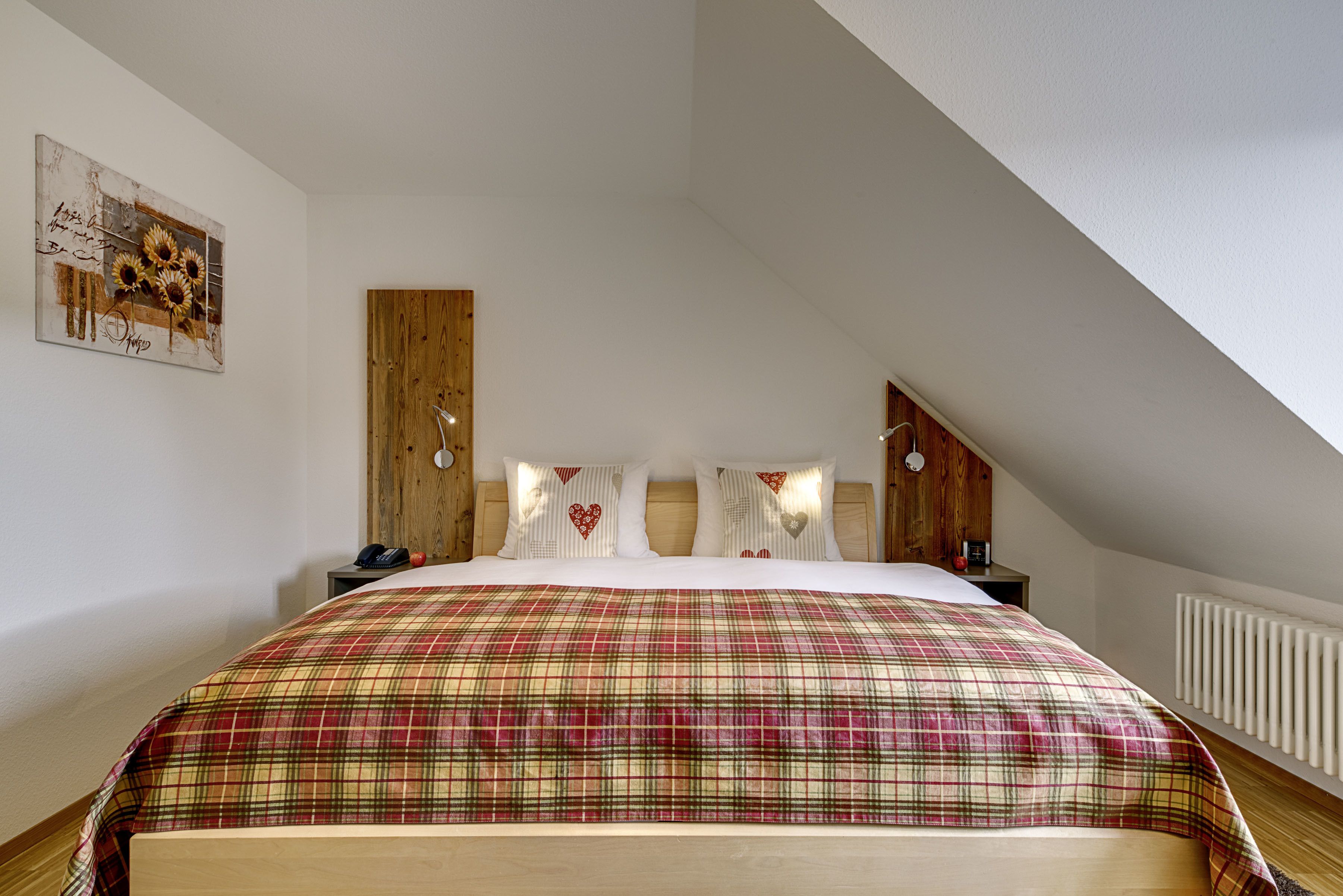 room. lake. side | minibar, in-room safe, iron/ironing board, free wifi