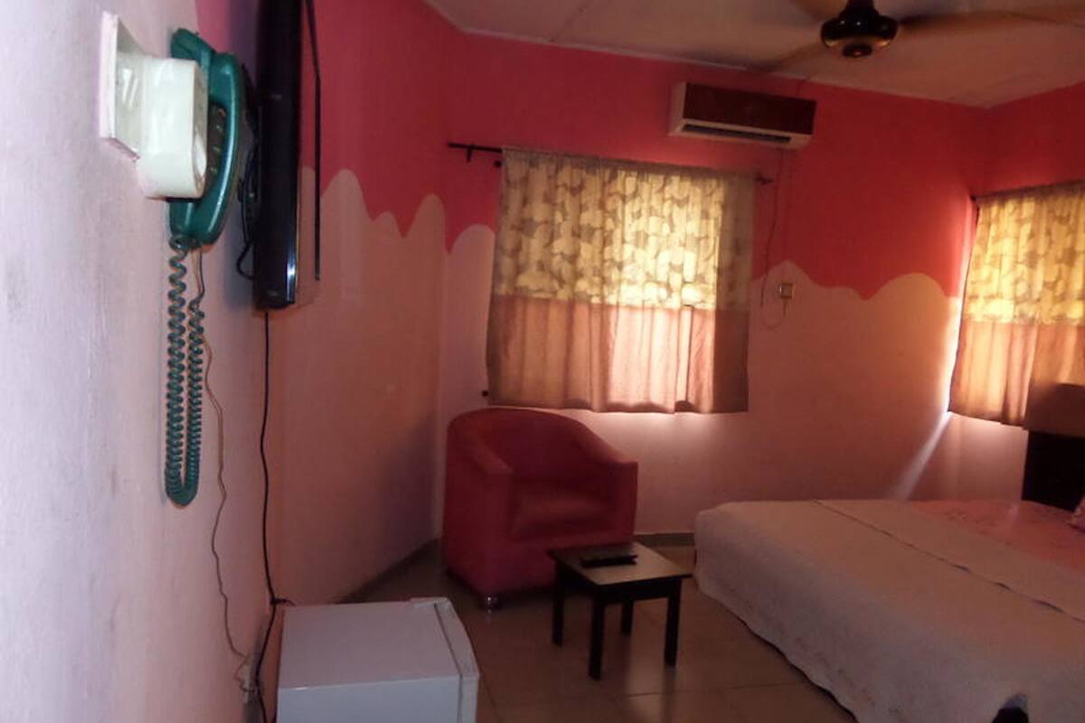 Kamar Eksekutif | Minibar, meja kerja, setrika/meja setrika, dan Wi-Fi gratis