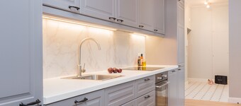 UNIT Centrum deLuX Plac Zbawiciela