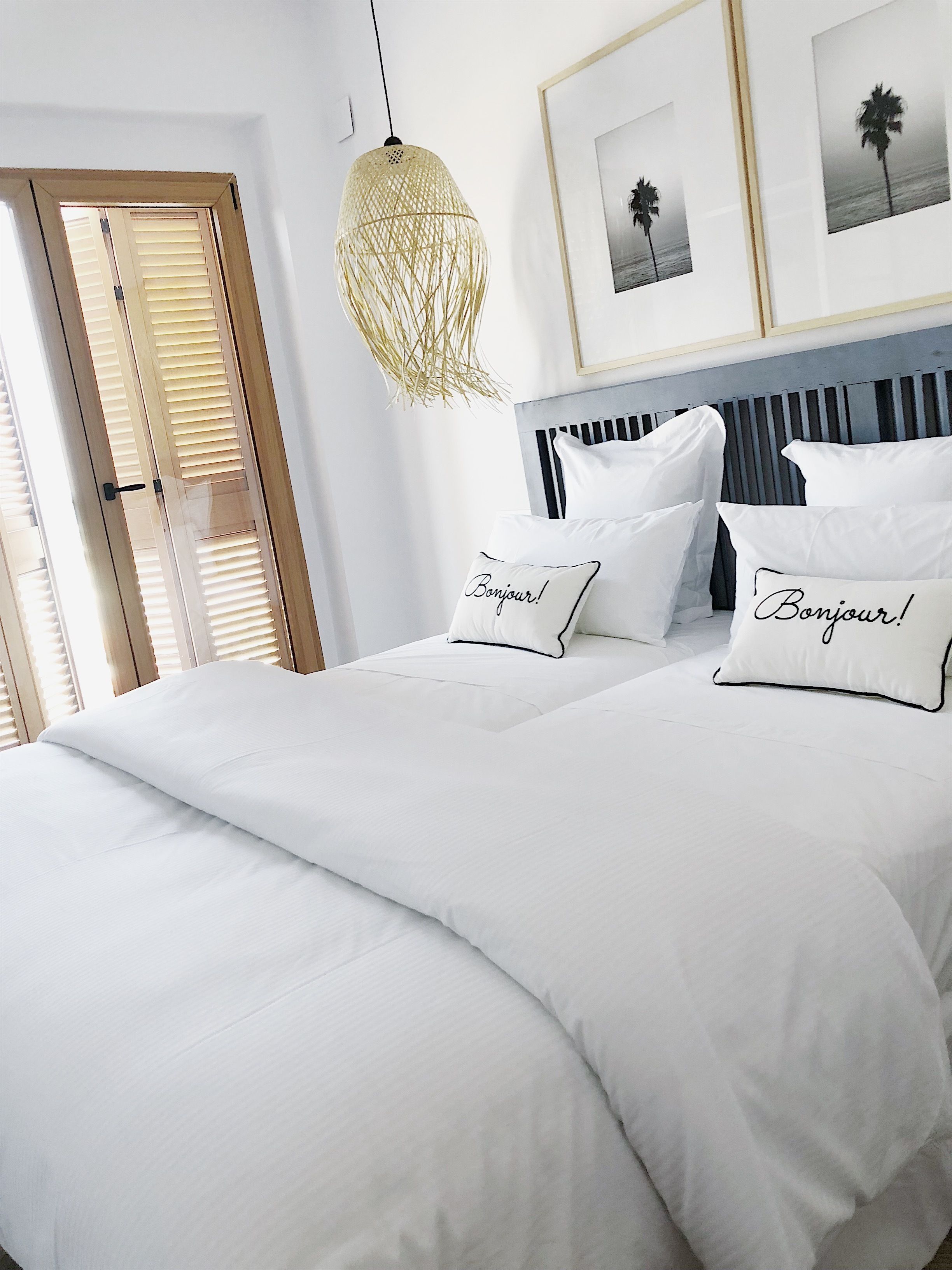 Rideaux occultants, chambres insonorisées, Wi-Fi gratuit, draps fournis