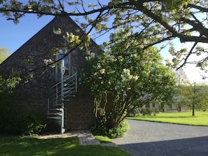 Double Room (La Grange) | 3 bedrooms, premium bedding, individually decorated - L'auberge du Mont (Le Breuil-en-Auge)