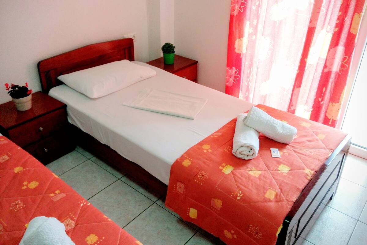 Desk, free WiFi, bed sheets