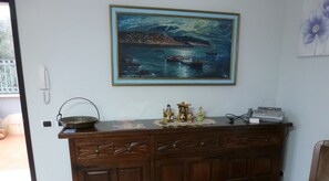 Interior entrance - Emozioni d'Estate (Pula)