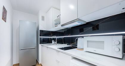 UNIT Short Rent Apartment by Warsaw Metro Station