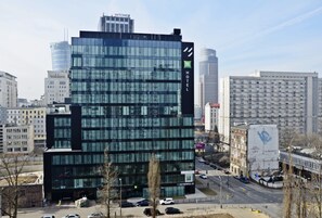 Exterior - UNIT Short Rent Apartment by Warsaw Metro Station (Warsaw)