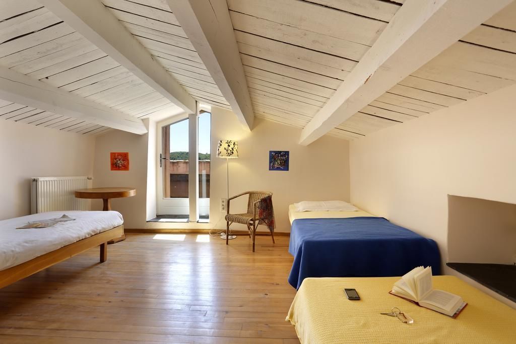 superior twin room, ensuite | individually decorated, individually furnished, desk, blackout curtains