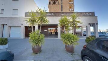 Façana frontal de l'allotjament