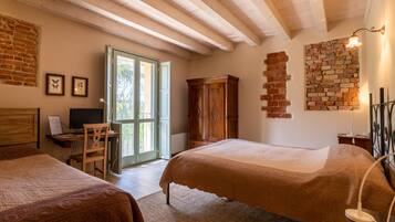 Classic-Doppelzimmer | Schreibtisch, kostenloses WLAN, Bettwäsche, Rollstuhlgeeignet