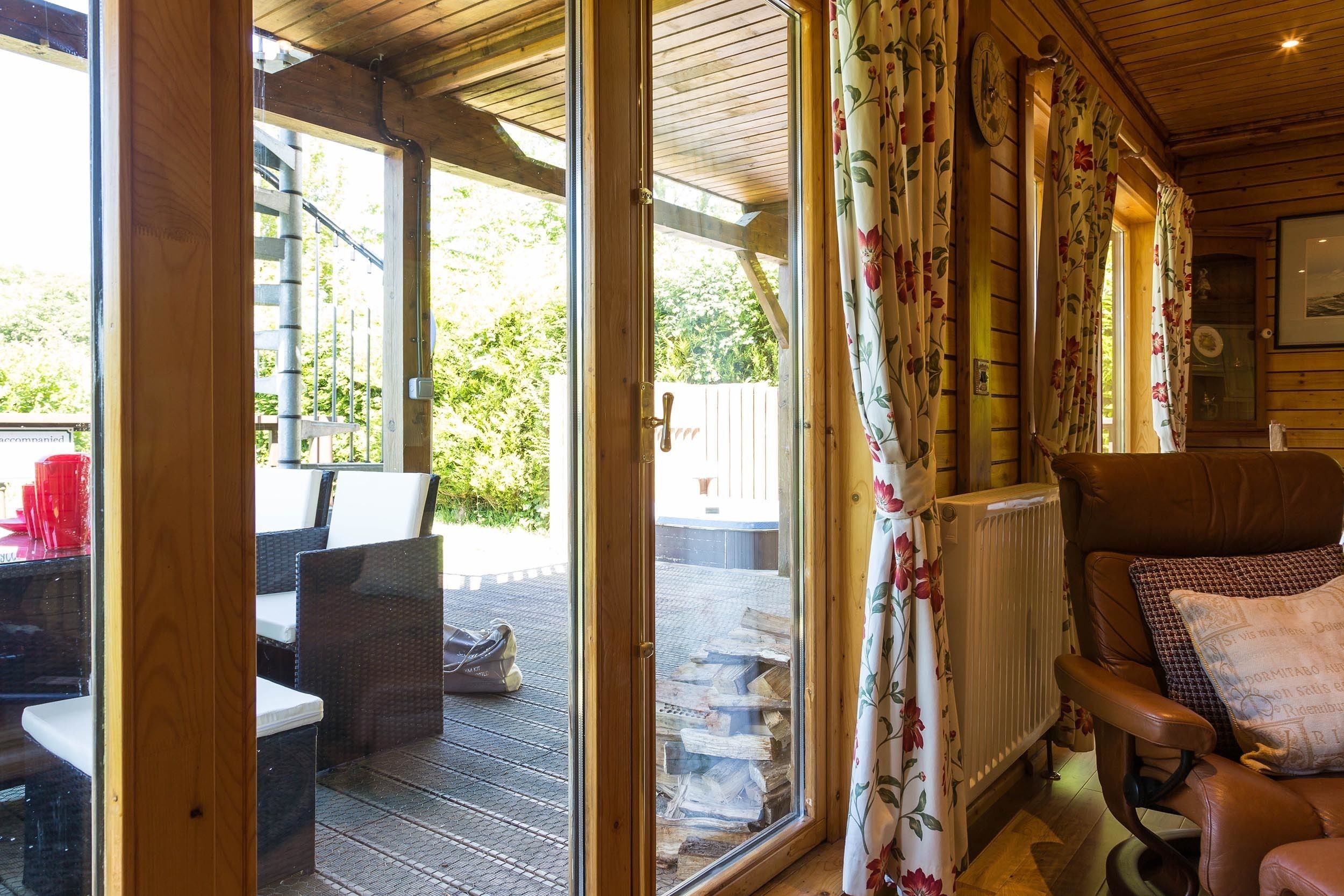 Ash Log Cabin | Terrace/patio