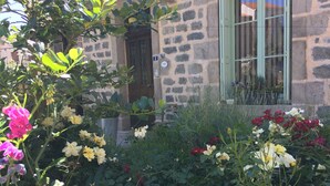 Garden - La Maison de Famille (Boen)