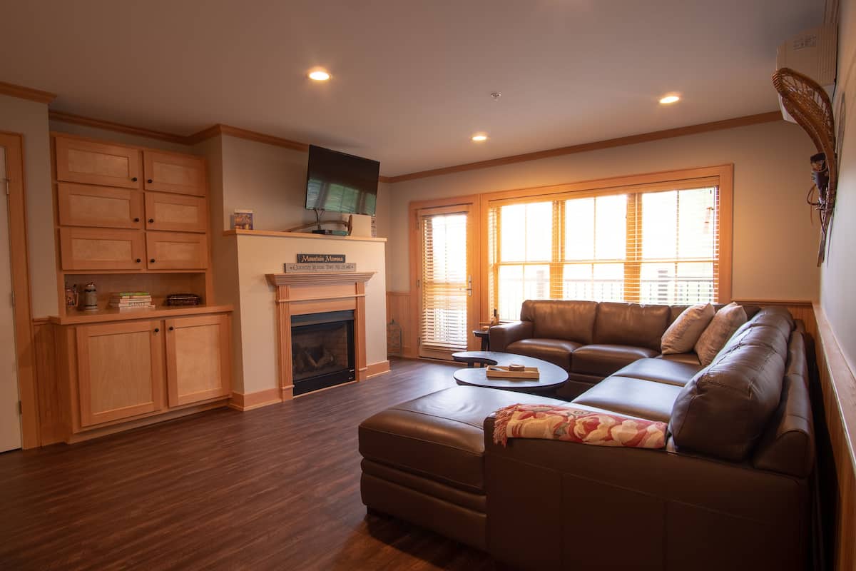 40-inch flat-screen TV with cable channels, TV, streaming services