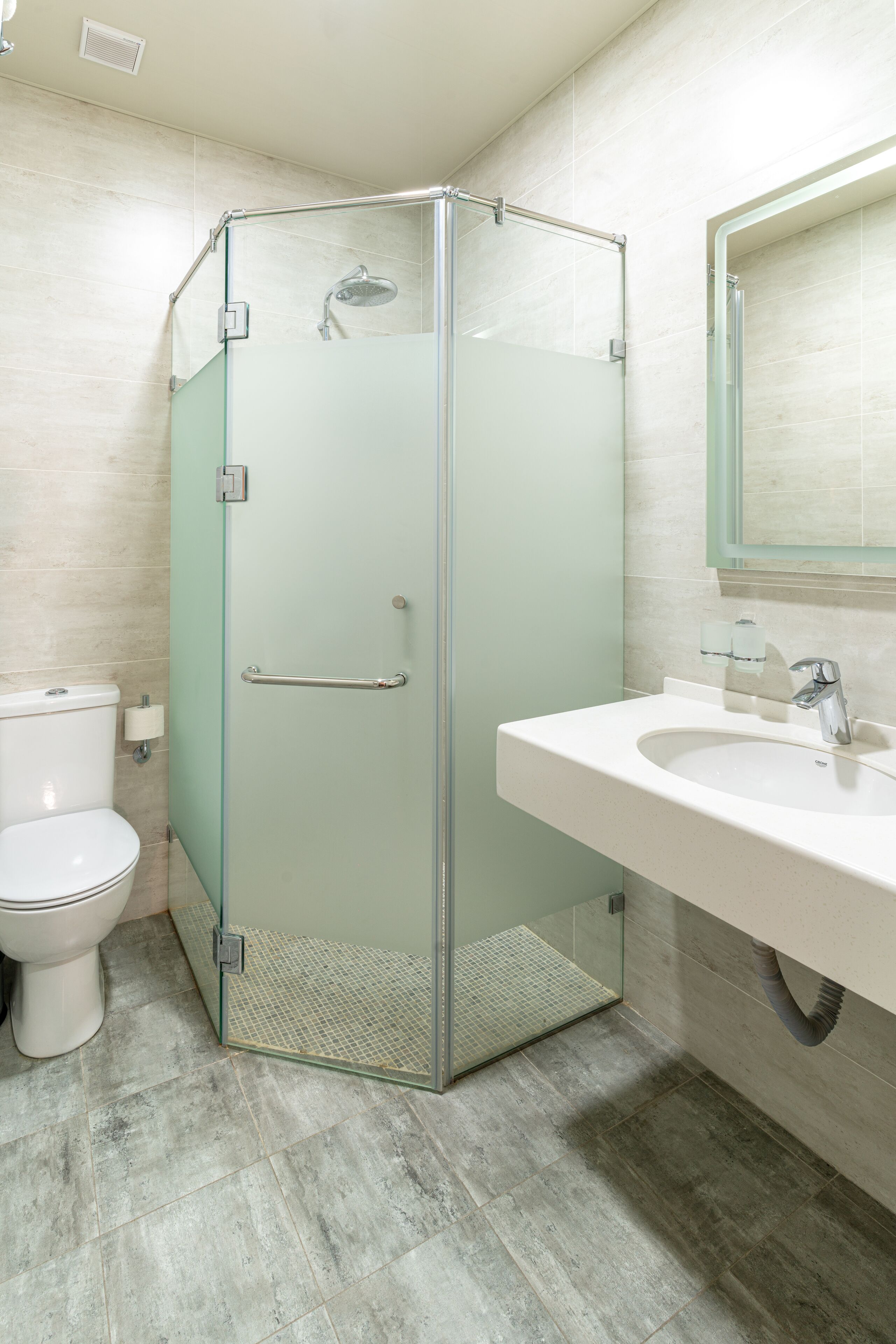 Free toiletries, hair dryer, towels
