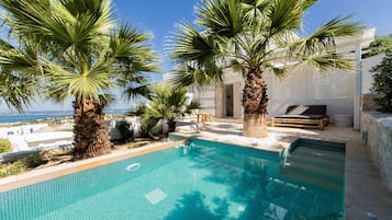 Exclusive Suite, Private Pool, Sea View | Private pool