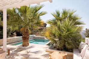 Private pool - Anna Platanou Suites (Paros)